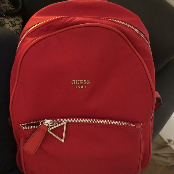 Guess red mini backpack - Picture 7 of 7
